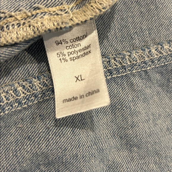 Maurices Raw Hem Denim Vest XL - Picture 4 of 6